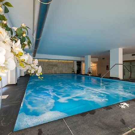 Zenit Hotel ジュリアノーヴァ エクステリア 写真